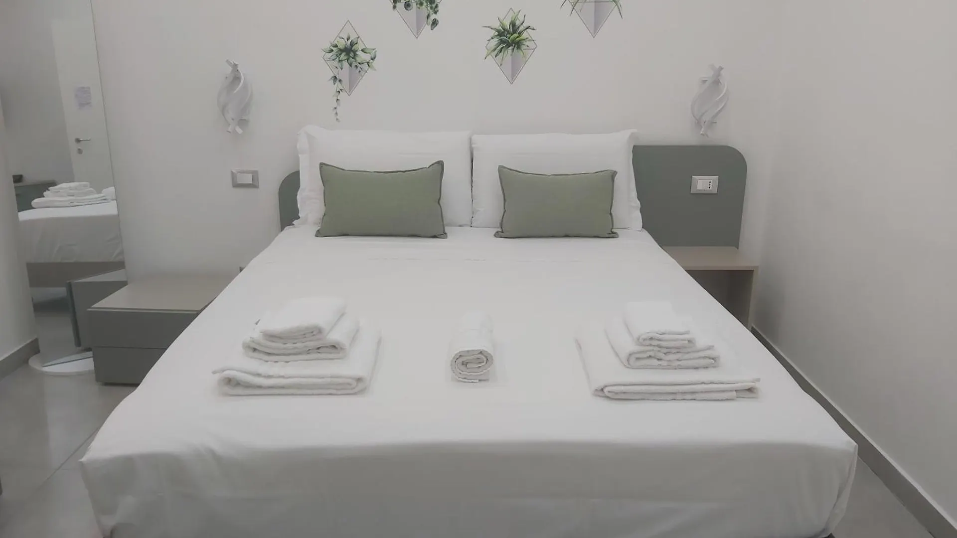 Candy'S Dream Rooms لا سبيتسْيا 0*,