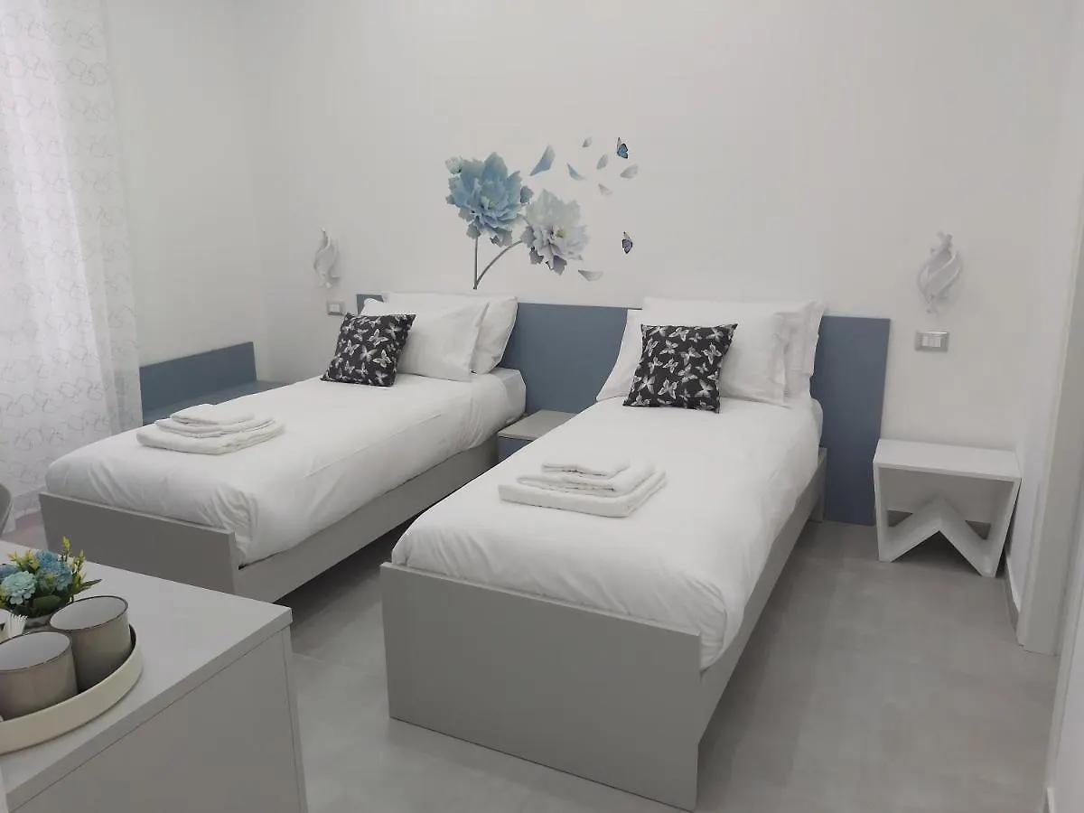 Candy'S Dream Rooms La Spezia Italy